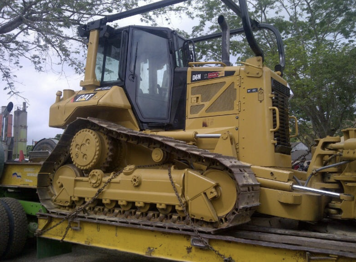 Caterpillar D6N 1984 - Image 1